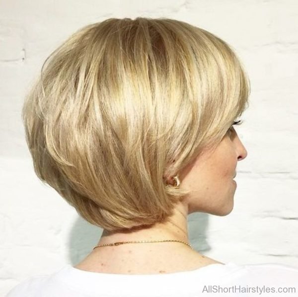 Styled Golden Apple Bob Hairstyle