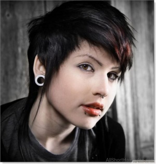 Stylish Short Emo Hairstyle