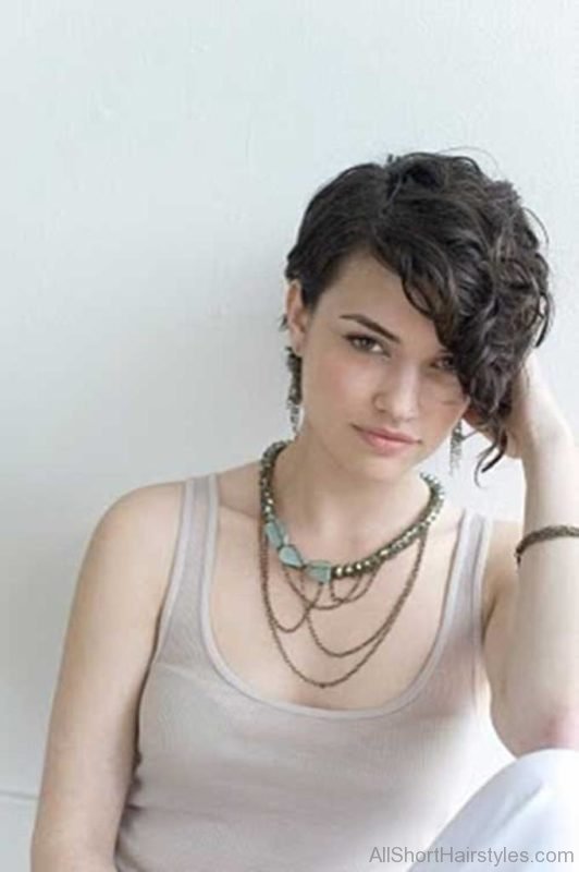 Very Short Curly Hairstyles For Girls