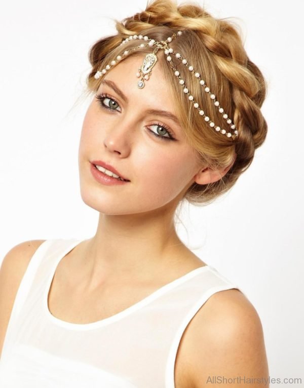 Vintage Updo For Women