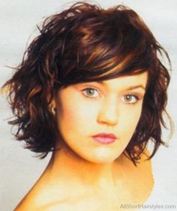 Best Short Curly Wavy Hairstyle